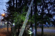 выкса.рф, Начался монтаж освещения в сквере между школами №1 и №9